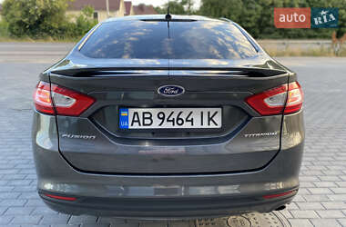 Седан Ford Fusion 2015 в 