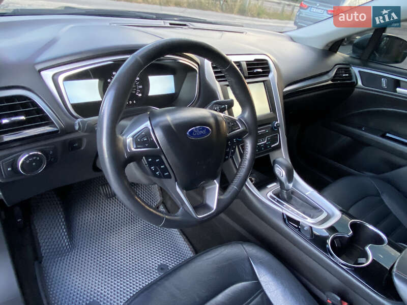 Седан Ford Fusion 2015 в Виннице