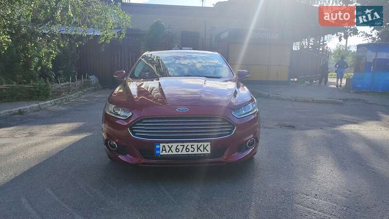 Седан Ford Fusion 2014 в 