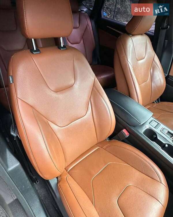 Седан Ford Fusion 2018 в Львове