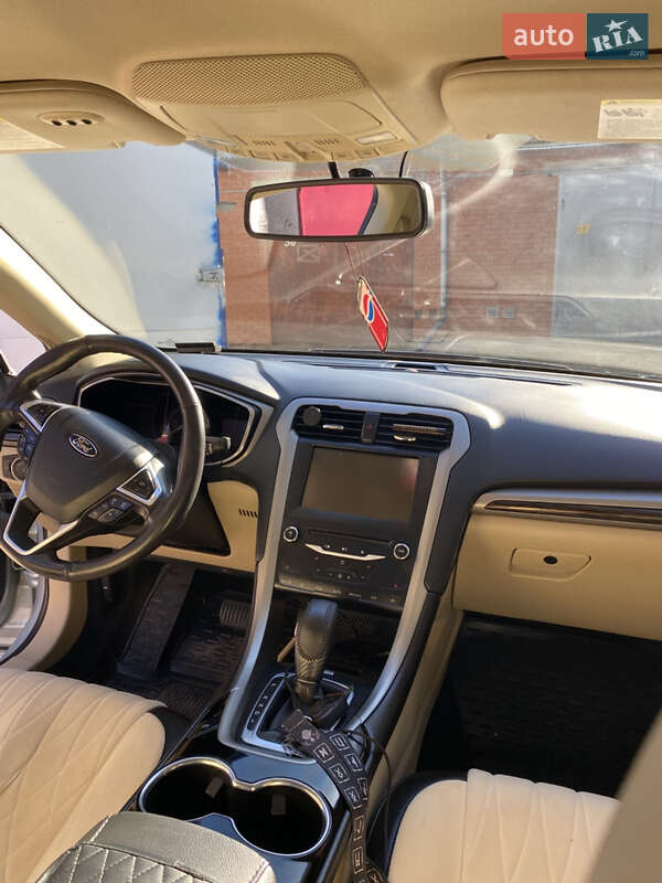 Седан Ford Fusion 2014 в Тернополе