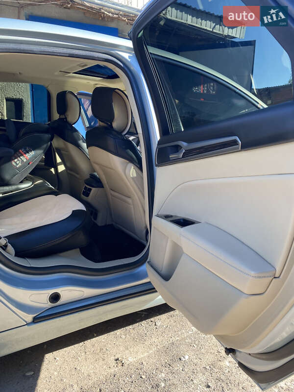 Седан Ford Fusion 2014 в Тернополе