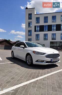 Седан Ford Fusion 2017 в 