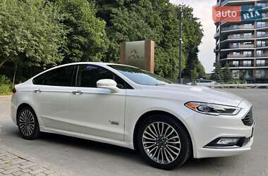 Седан Ford Fusion 2018 в 