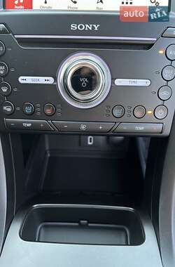 Седан Ford Fusion 2018 в 
