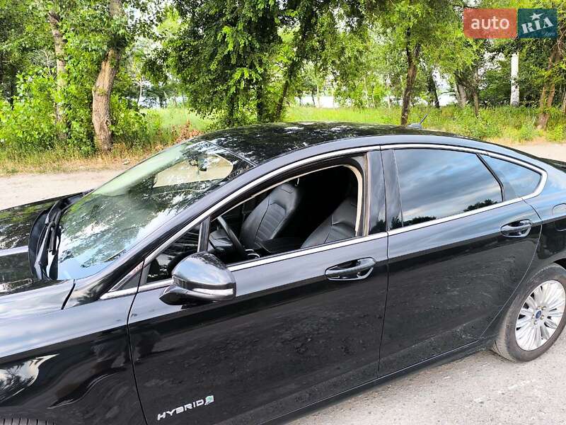 Седан Ford Fusion 2013 в Днепре