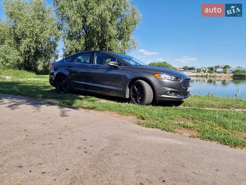 Седан Ford Fusion 2016 в Кременчуге