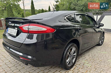 Седан Ford Fusion 2014 в 