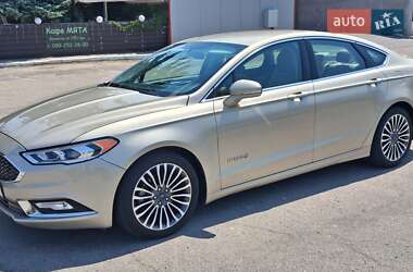 Седан Ford Fusion 2018 в 