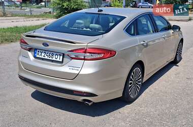 Седан Ford Fusion 2018 в 
