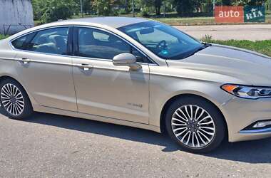 Седан Ford Fusion 2018 в 