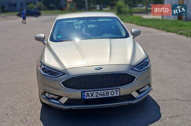 Седан Ford Fusion 2018 в 