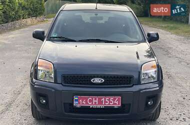 Хэтчбек Ford Fusion 2011 в 