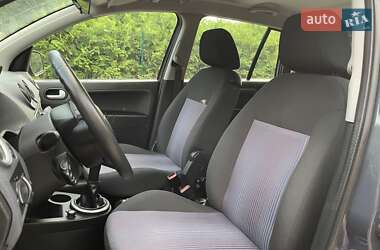 Хэтчбек Ford Fusion 2011 в 