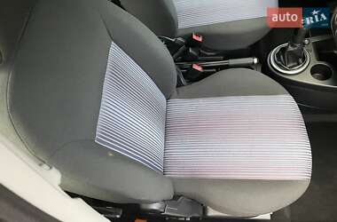 Хэтчбек Ford Fusion 2011 в 