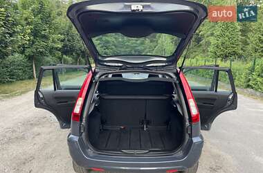 Хэтчбек Ford Fusion 2011 в 