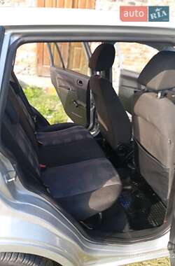 Хетчбек Ford Fusion 2011 в 