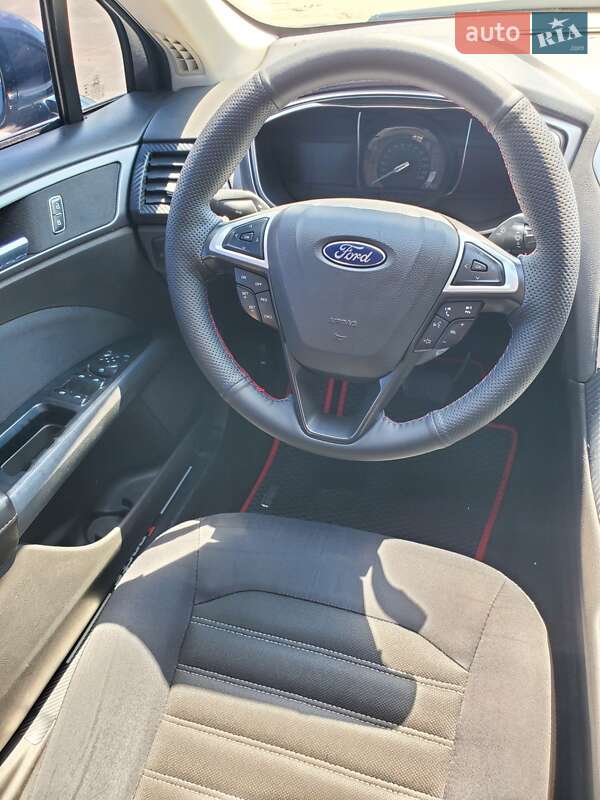 Седан Ford Fusion 2013 в Кропивницькому
