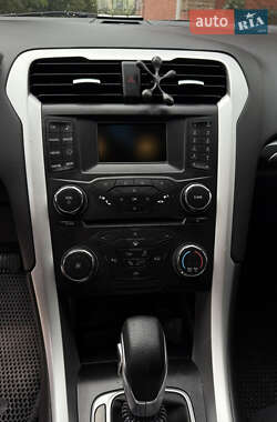 Седан Ford Fusion 2014 в 