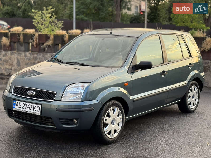 Ford Fusion 2004