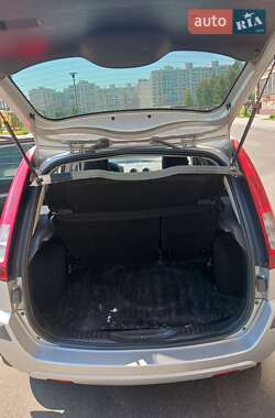 Хетчбек Ford Fusion 2009 в 