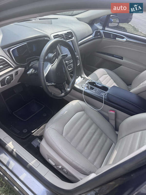 Седан Ford Fusion 2017 в Києві фото 17 Седан Ford Fusion 2017 в Києві