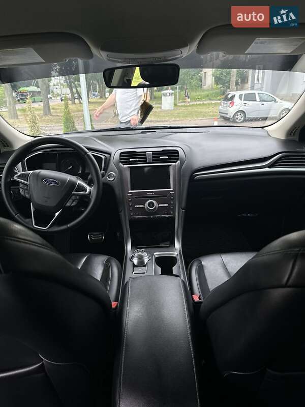 Седан Ford Fusion 2016 в Житомирі