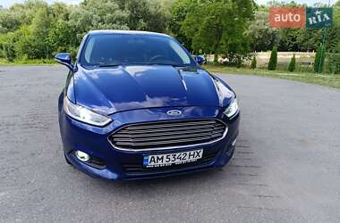 Седан Ford Fusion 2013 в 