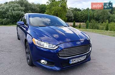 Седан Ford Fusion 2013 в 