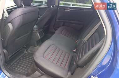 Седан Ford Fusion 2013 в 