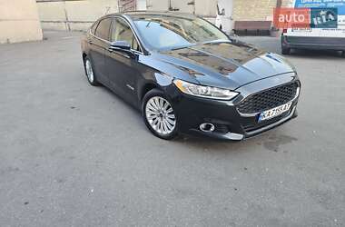 Седан Ford Fusion 2013 в 