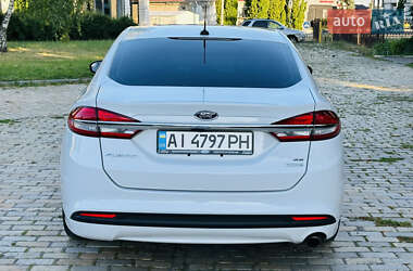 Седан Ford Fusion 2017 в 
