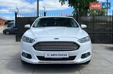 Седан Ford Fusion 2017 в 