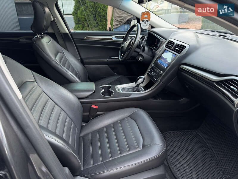 Седан Ford Fusion 2016 в Києві
