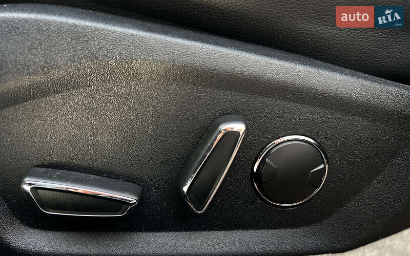 Седан Ford Fusion 2020 в Львове