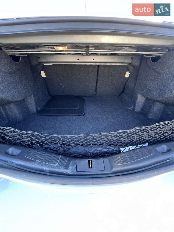 Седан Ford Fusion 2018 в Киеве фото 15 Седан Ford Fusion 2018 в Киеве