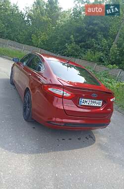 Седан Ford Fusion 2013 в 