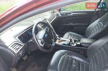 Седан Ford Fusion 2013 в 