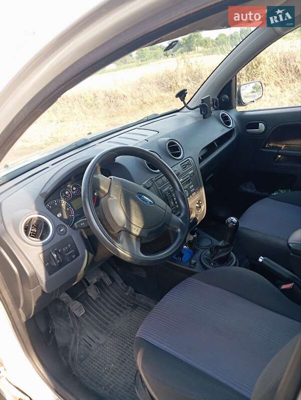 Хэтчбек Ford Fusion 2008 в Устиновке фото 6 Хэтчбек Ford Fusion 2008 в Устиновке