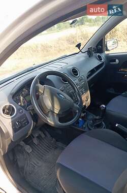 Хэтчбек Ford Fusion 2008 в 