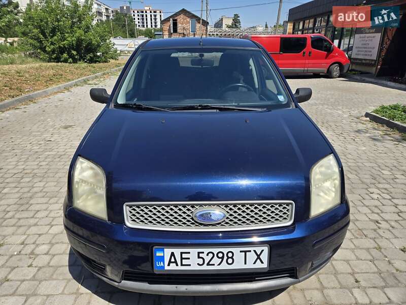 Хетчбек Ford Fusion 2005 в 