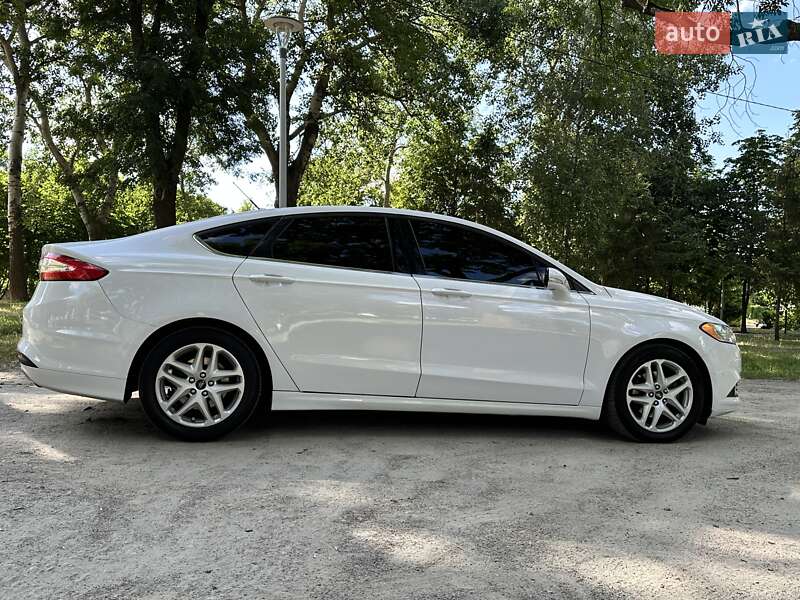 Седан Ford Fusion 2016 в Білій Церкві