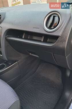 Хэтчбек Ford Fusion 2007 в 