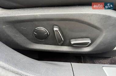 Седан Ford Fusion 2016 в 