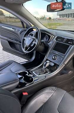 Седан Ford Fusion 2014 в 