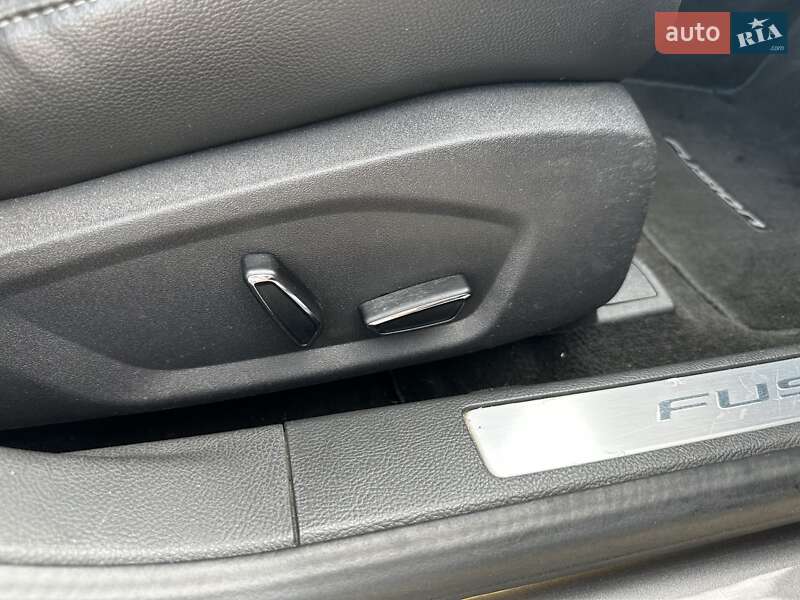 Седан Ford Fusion 2012 в Києві