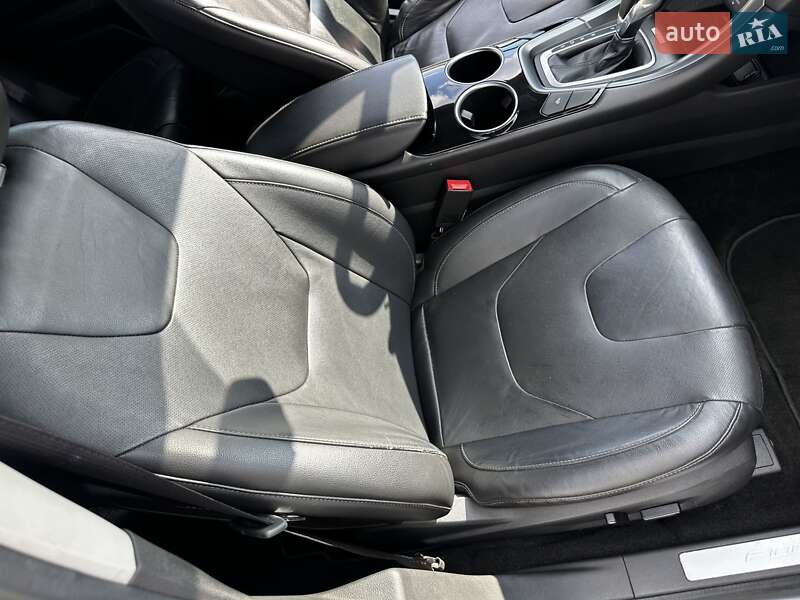 Седан Ford Fusion 2012 в Києві