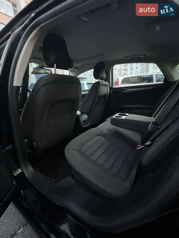 Седан Ford Fusion 2019 в Києві