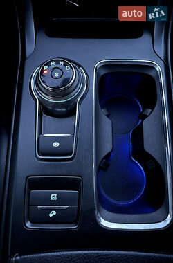 Седан Ford Fusion 2018 в 