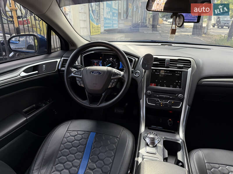 Седан Ford Fusion 2016 в Николаеве